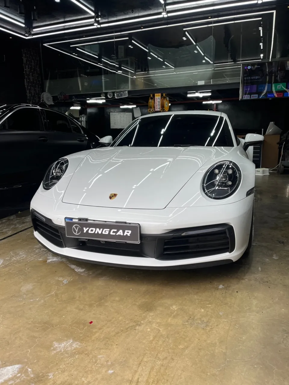 ポルシェ 911 カレラ カーラッピング事例|費用目安・仕上がり 施工写真 2-1
