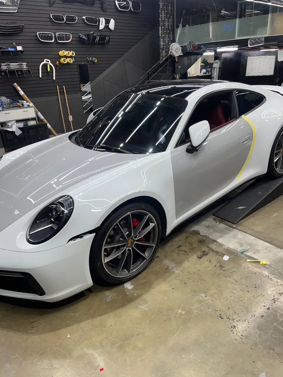 ポルシェ 911 カレラ カーラッピング事例|費用目安・仕上がり 施工写真 3-3