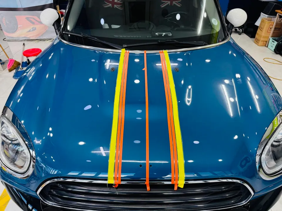 MINIクロスオーバーのカーラッピング事例|費用目安・仕上がり 施工写真 2-2