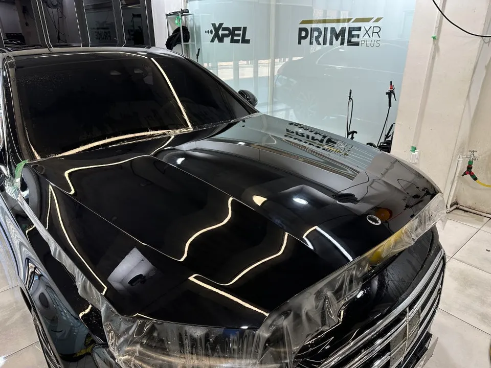 Mercedes-Benz Eクラス W213 PPF施工事例|光沢と保護効果 施工写真 2-2