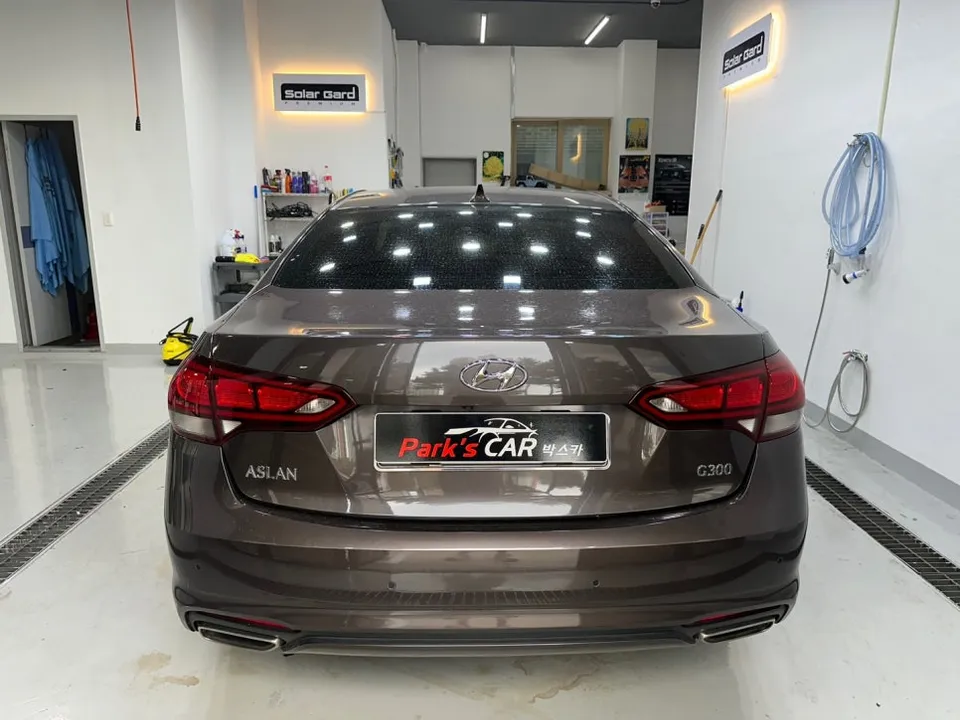 Hyundai Aslanのカーフィルム施工事例｜費用目安・仕上がり 施工写真 2-1