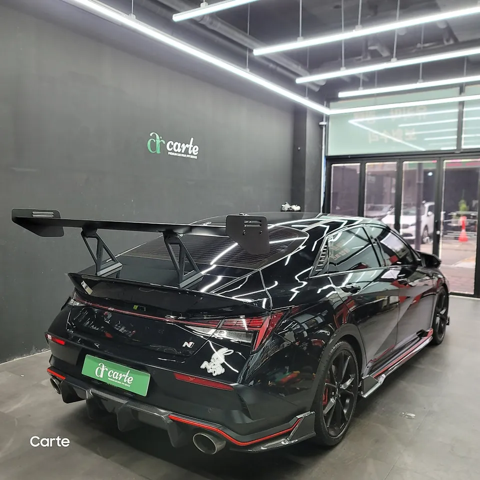 Hyundai Elantra Nのカーラッピング事例｜費用目安・仕上がり 施工写真 3-1