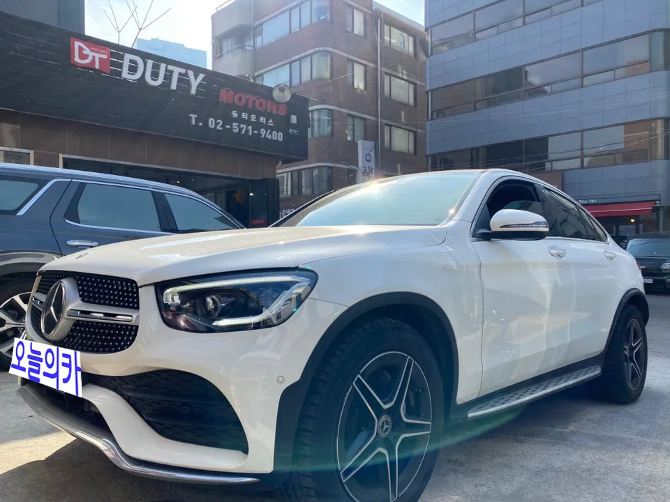 Mercedes-Benz GLC300 Wheel Repair Review — Deep Curb Rash Fixed photo 2