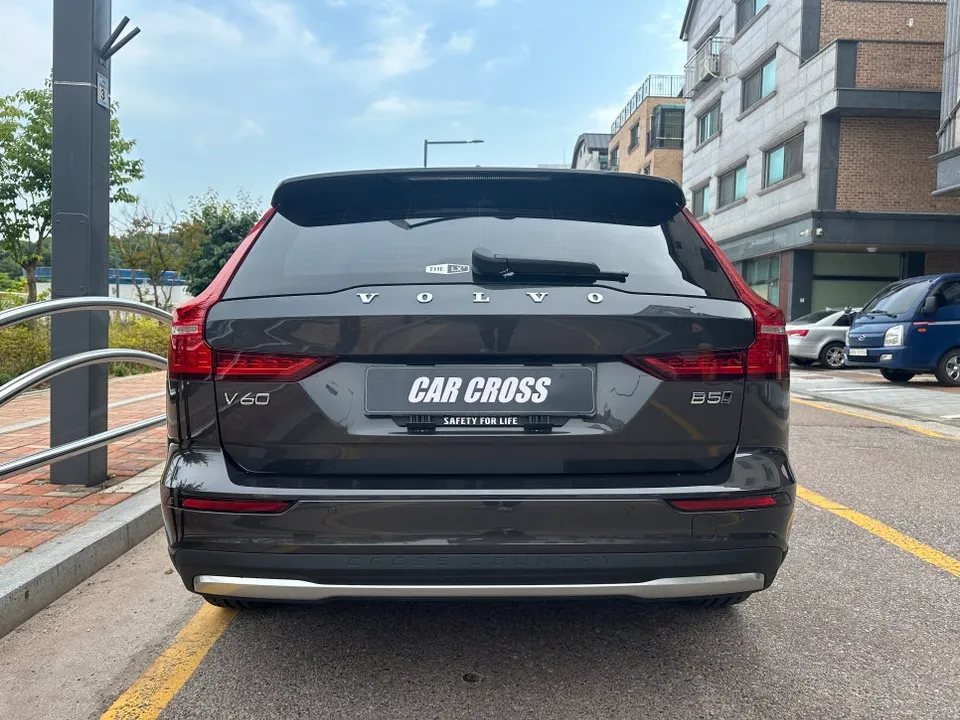 Volvo V60のPPF施工事例|費用目安と仕上がり 施工写真 2-1