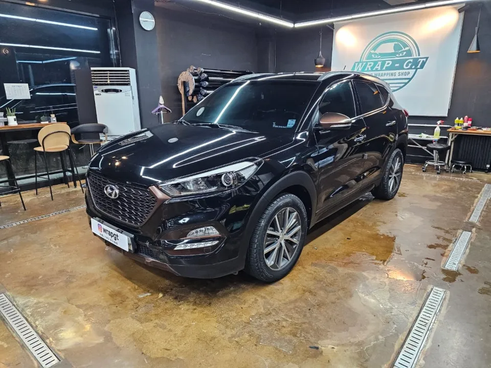 Kia Tucsonのカーフィルム施工事例|費用目安と仕上がり 施工写真 3-1