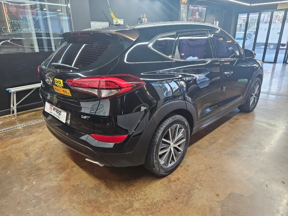 Kia Tucsonのカーフィルム施工事例|費用目安と仕上がり 施工写真 4-1