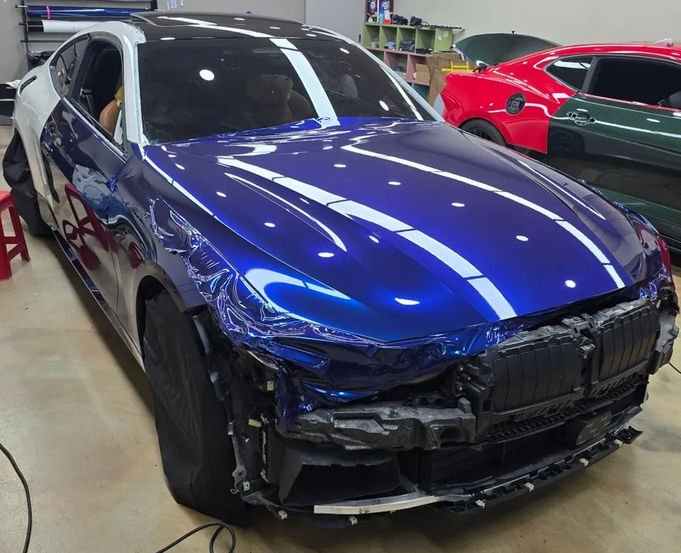 BMW 4 Seriesのカーラッピング事例|費用目安・仕上がり 施工写真 2-1
