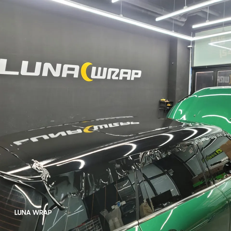 MINI Clubmanのカーラッピング事例｜費用目安・仕上がり 施工写真 1-3