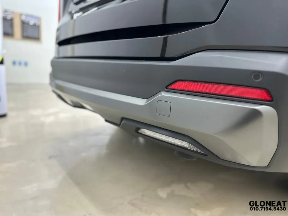 Kia Sorento MQ4のカーラッピング事例|費用目安・仕上がり 施工写真 4-1