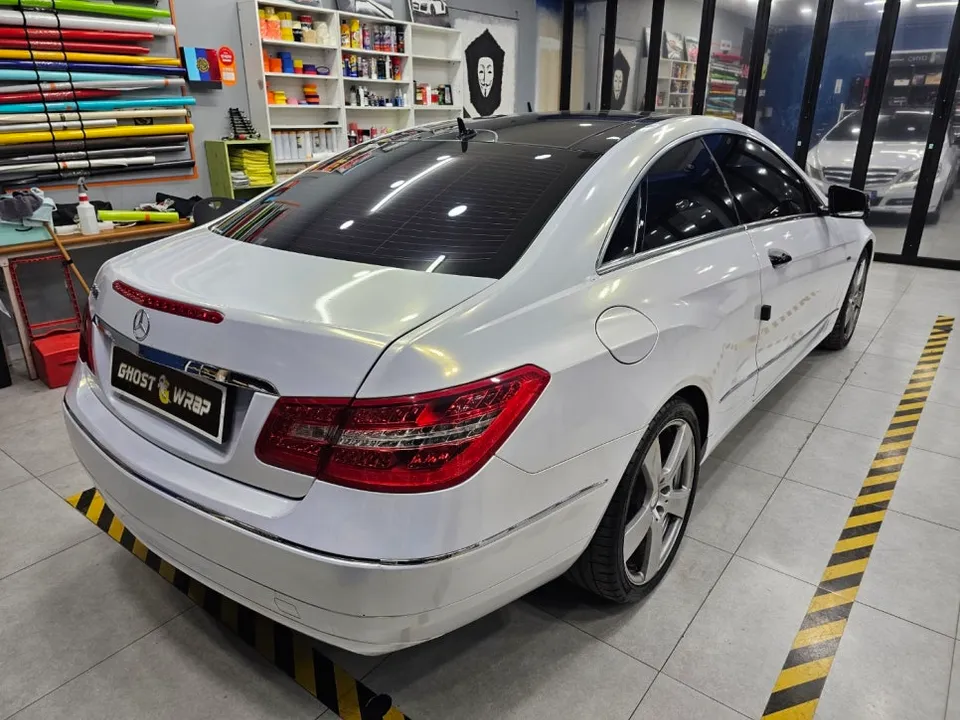 Mercedes-Benz Eクラスクーペのガラスコーティング事例|費用目安・仕上がり 施工写真 3-1