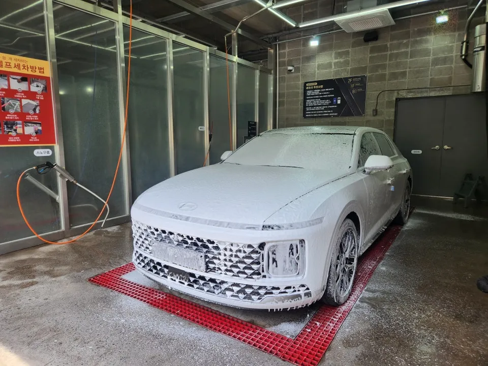 Hyundai AzeraのPPF施工事例｜費用目安と仕上がり 施工写真 1-2