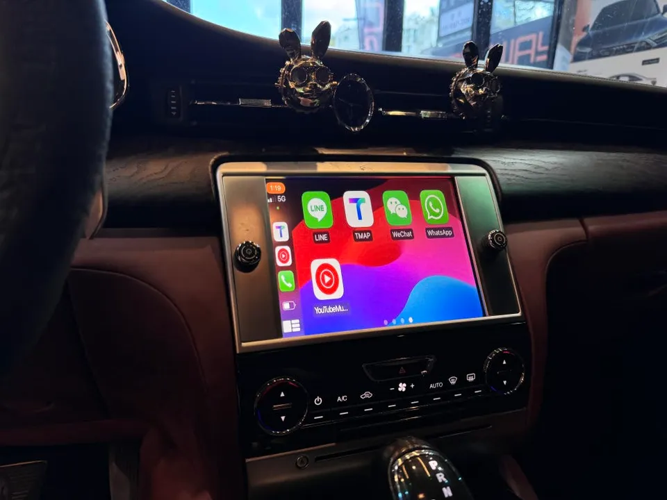 Maserati Quattroporte android head unit - Maserati Quattroporte Wireless CarPlay & Android Auto Upgrade photo 5