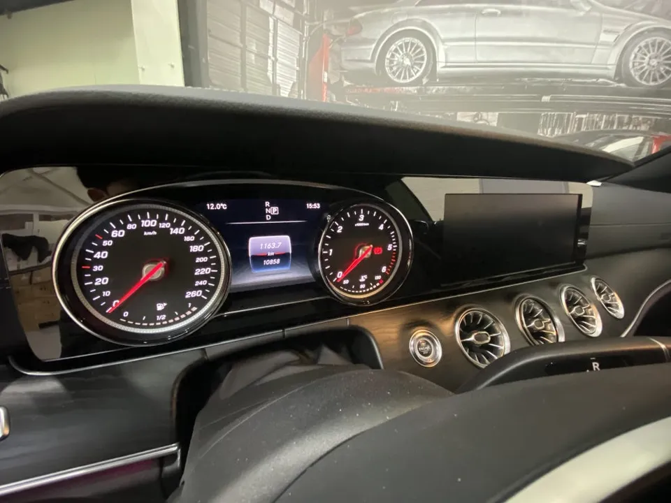 Mercedes-Benz E-Class W213 interior customization - Mercedes-Benz E-Class W213 Wide Cockpit Upgrade Review photo 3