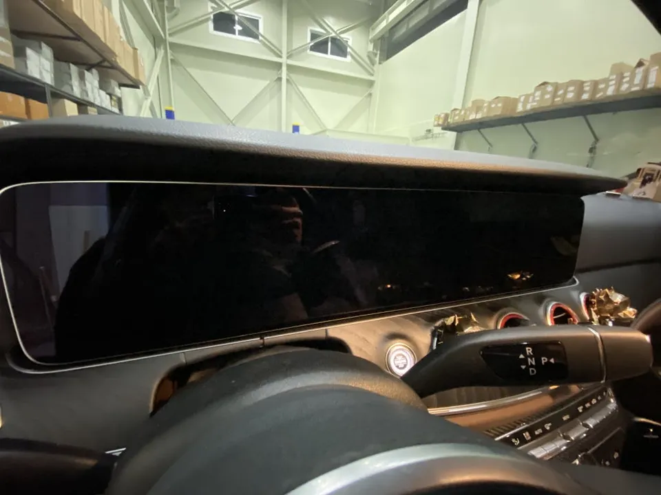 Mercedes-Benz E-Class W213 interior customization - Mercedes-Benz E-Class W213 Wide Cockpit Upgrade Review photo 4
