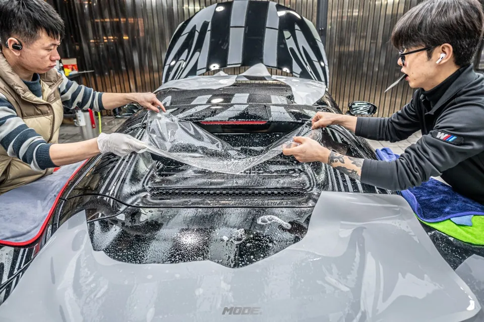 Ferrari 296 GTS PPF施工事例|傷・飛び石対策 施工写真 1-3