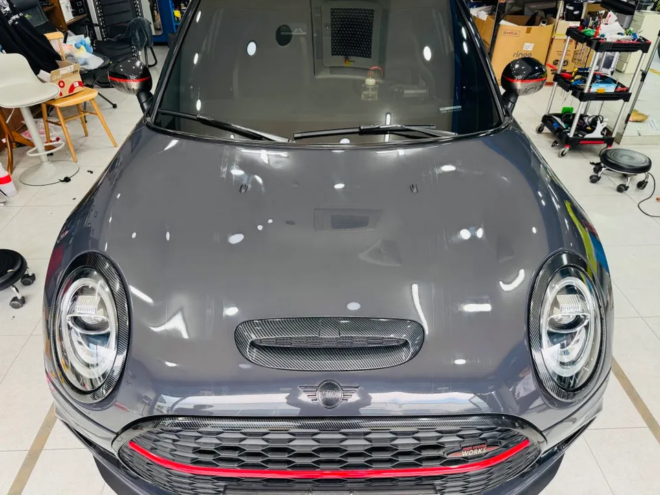 MINI Countrymanのカーラッピング事例|デカール除去で変化 施工写真 1-3