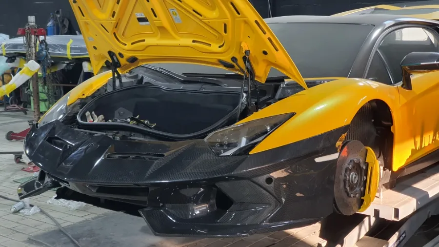 Lamborghini Aventadorのカーラッピング事例|SVJコンバージョン 施工写真 3-2
