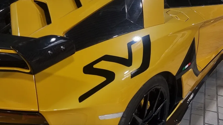 Lamborghini Aventadorのカーラッピング事例|SVJコンバージョン 施工写真 3-3