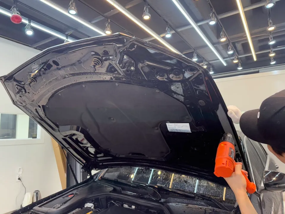 Mercedes-Benz EクラスのPPF施工事例|費用目安・仕上がり 施工写真 3-3