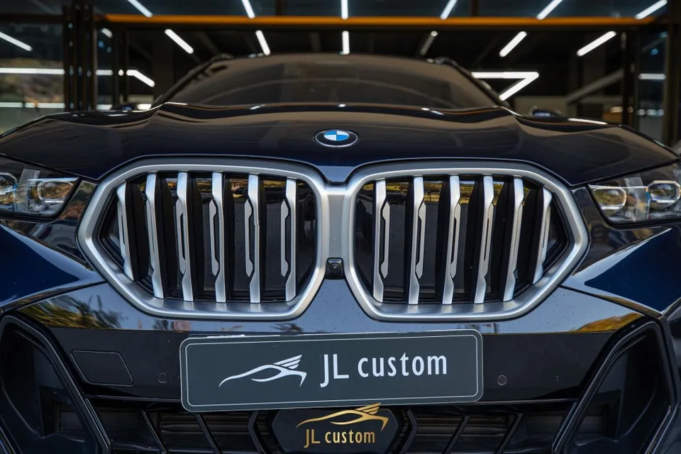 BMW X6 body kit - BMW X6 Body Kit Review: From Chrome to Sporty photo 5