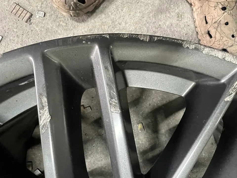 Genesis G70 wheel repair - Genesis G70 Wheel Repair Review — Stunning Curb Rash Fix photo 5