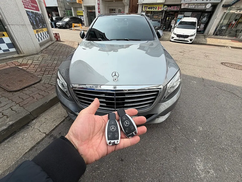 Mercedes-Benz E-Class Cabriolet oem options installation result