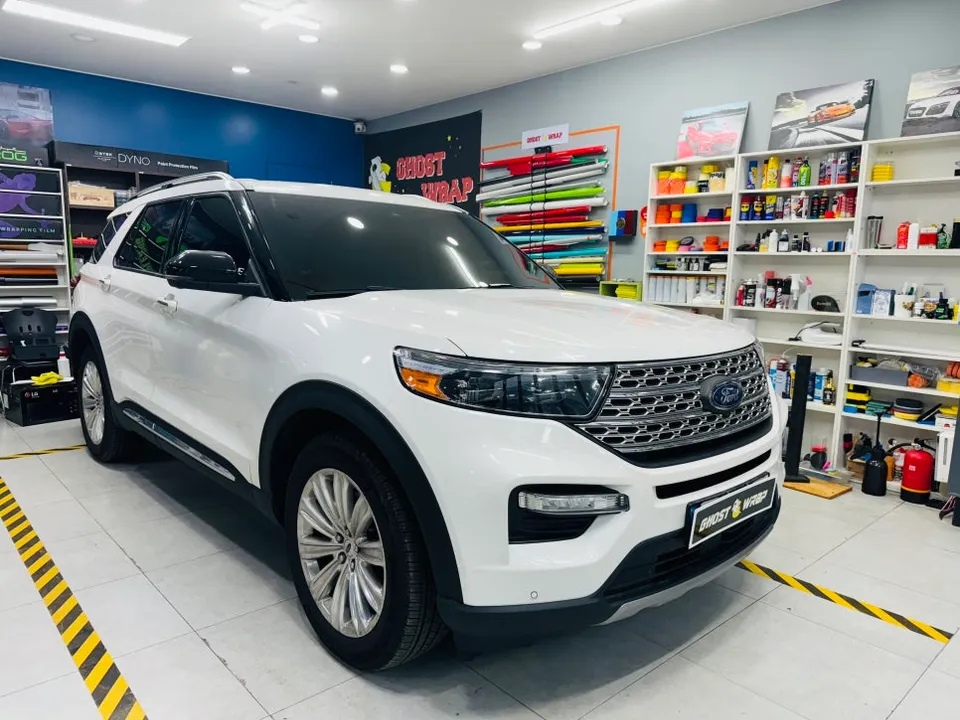Ford Explorerのカーラッピング事例|費用目安・仕上がり 施工写真 1-3