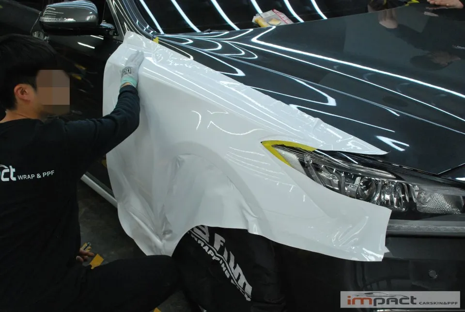 Hyundai Genesis DH vinyl wrap - Hyundai Genesis DH Vinyl Wrap Review: Cost & Results photo 3