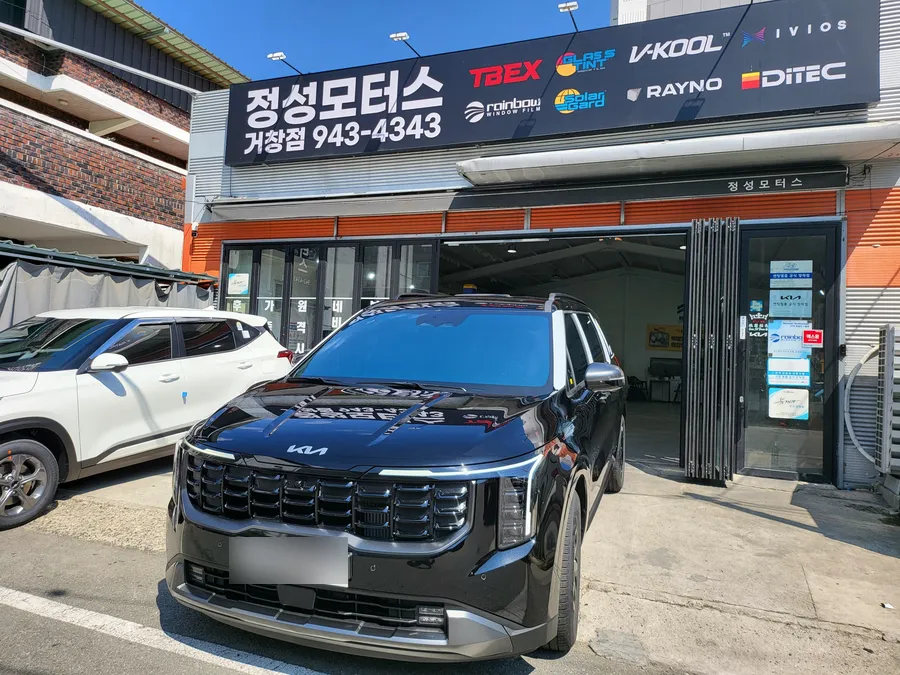 Kia Carnival KA4のカーフィルム施工事例｜費用目安・仕上がり 写真
