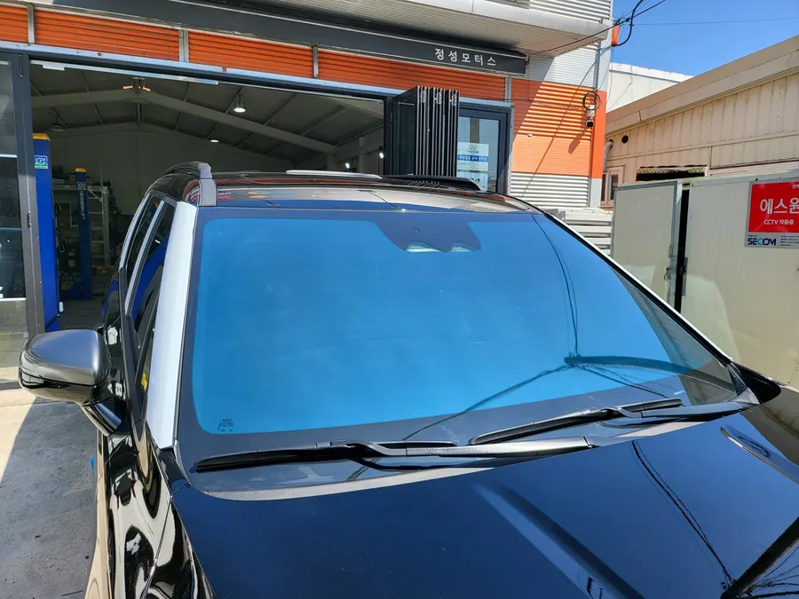 Kia Carnival KA4のカーフィルム施工事例|費用目安・仕上がり 施工写真 3-1