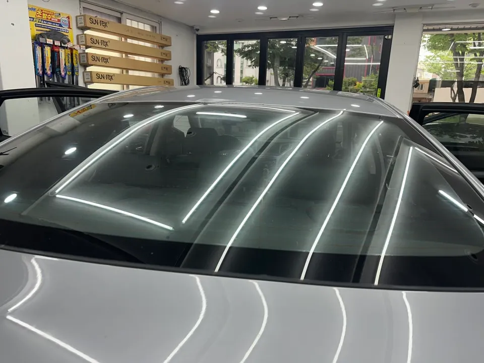 Hyundai Grandeur HGのカーフィルム施工事例|費用目安・仕上がり 施工写真 3-1