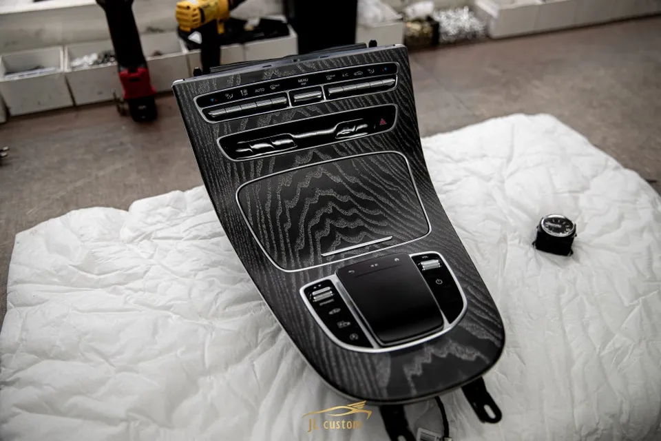 Mercedes-Benz CLS interior customization - Mercedes-Benz CLS Interior Customization Review — Enhanced Luxury photo 7
