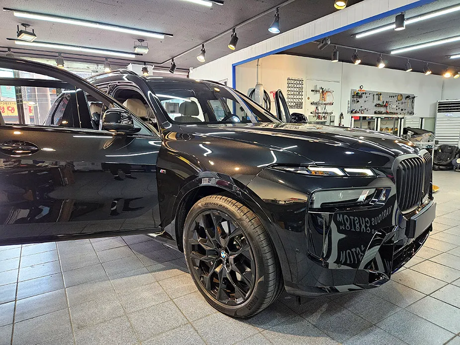BMW X7 car audio installation result