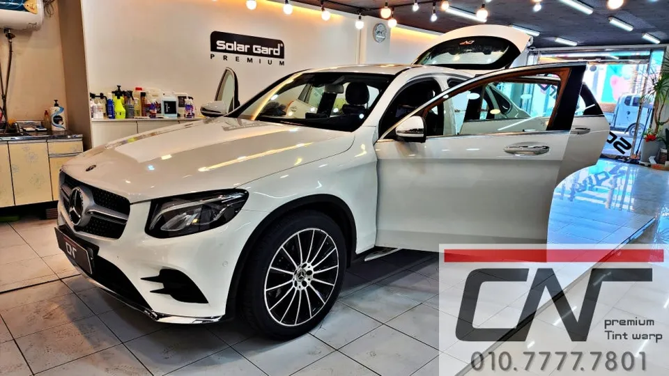 Mercedes-Benz GLC Coupeのカーフィルム再施工事例 施工写真 1-2