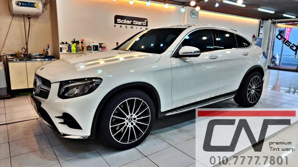 Mercedes-Benz GLC Coupeのカーフィルム再施工事例 施工写真 1-3