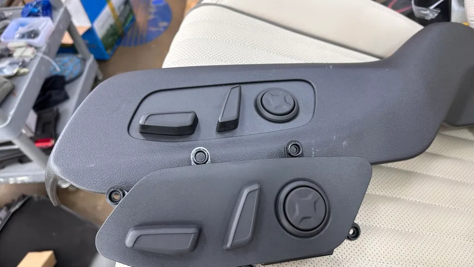 Kia Carnival KA4 seat ventilation - Kia Carnival KA4 Seat Climate Upgrade Review photo 4
