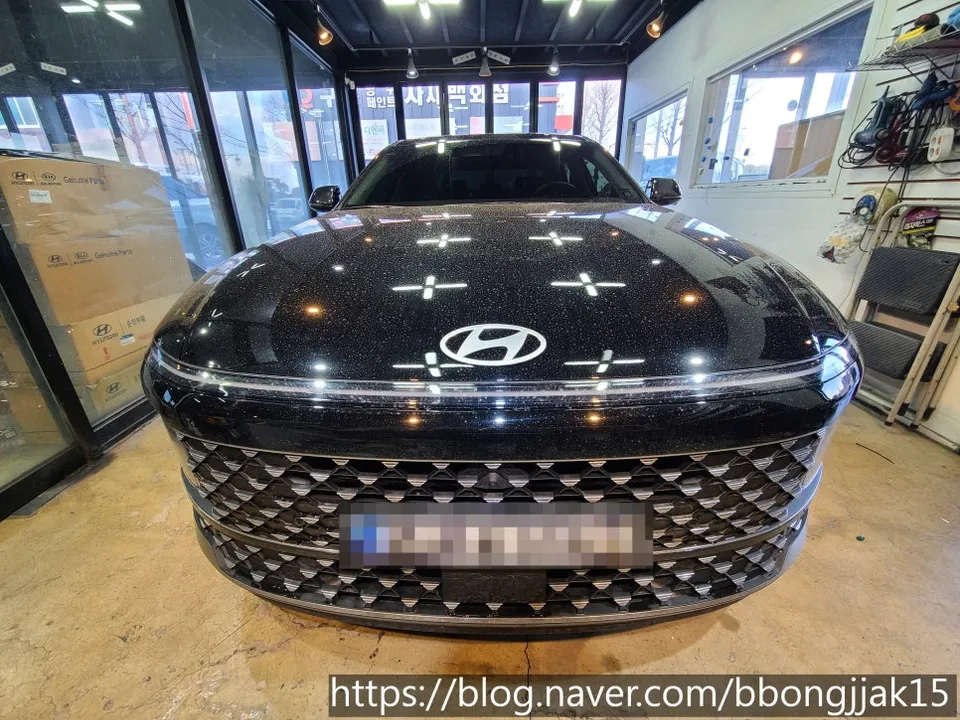 Hyundai Grandeur GN7 Ambient Lighting Review: Cost & Results photo 1