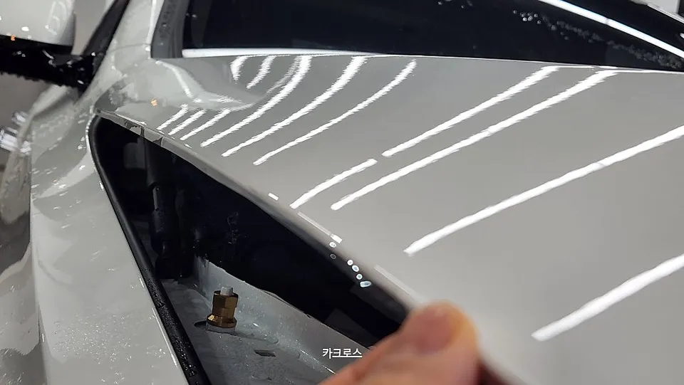 Mercedes-Benz EクラスのPPF施工事例|費用目安・仕上がり 施工写真 1-3