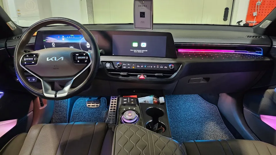 Kia K8 Ambient Lighting Review — Enhanced Brightness & Value Chec
