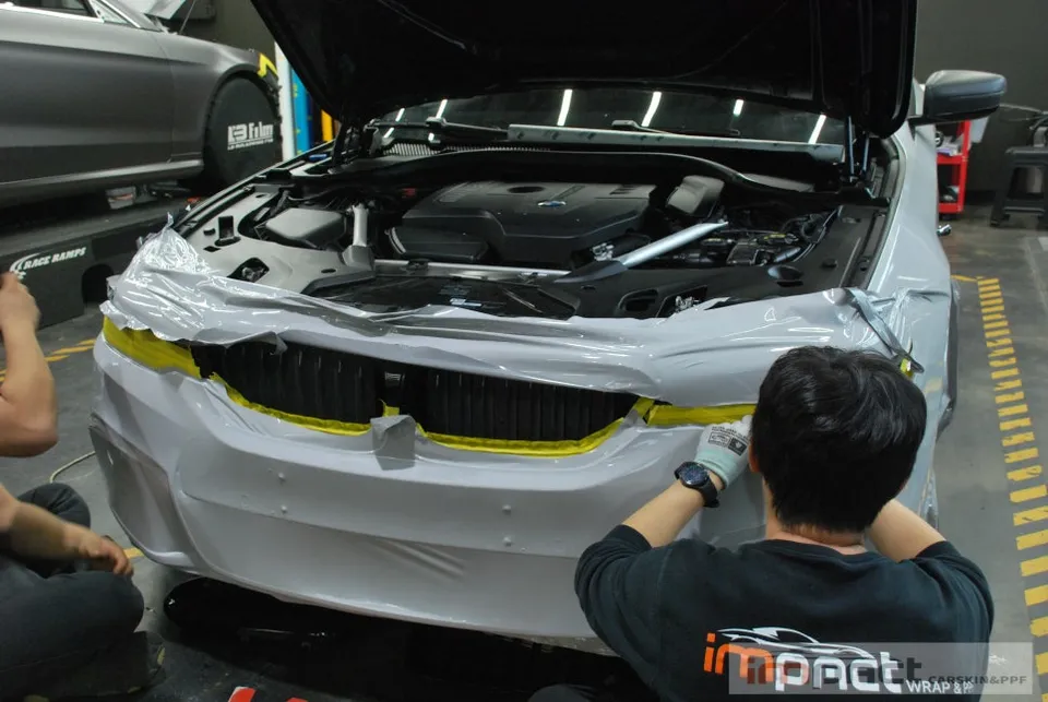 BMW 5 Seriesのカーラッピング事例|3M 2080 スカイグレー 施工写真 2-3