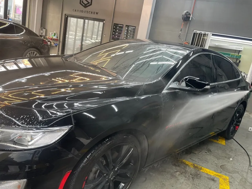 Chevrolet Malibuのガラスコーティング事例|費用目安・仕上がり 施工写真 1-3