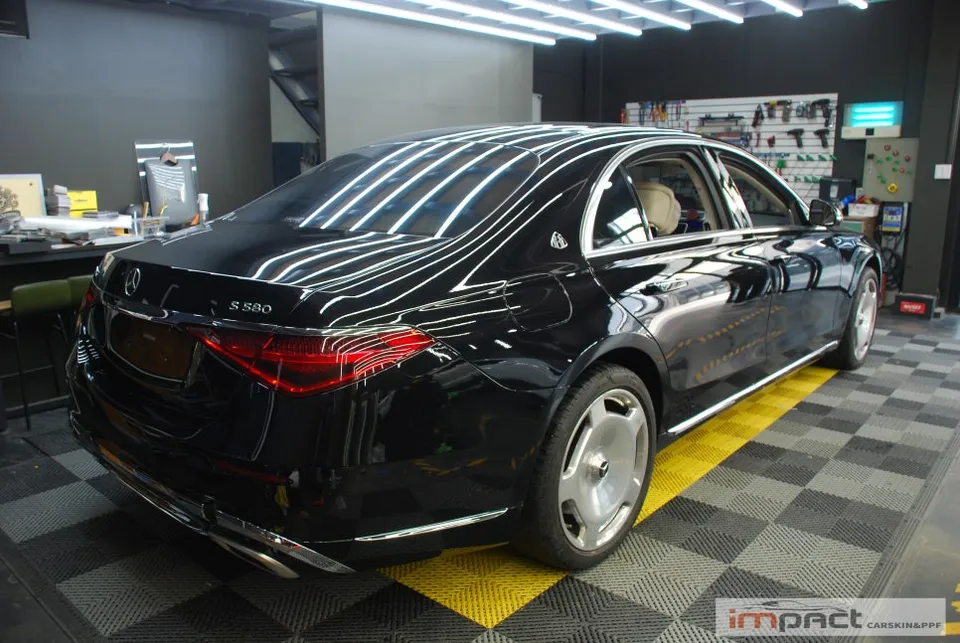 メルセデス・ベンツ Sクラス W223 カーラッピング事例 施工写真 2-1