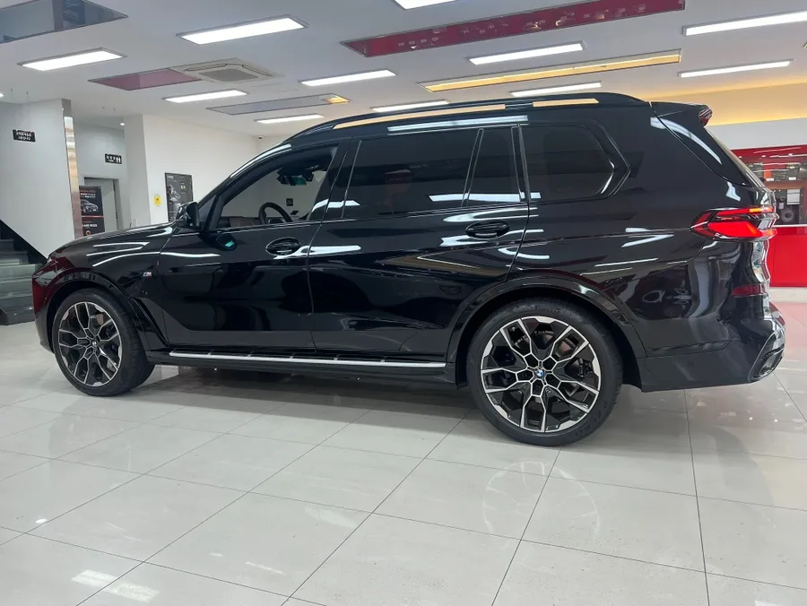 BMW X7 body kit - BMW X7 Body Kit & Aero Parts Review — Enhanced Style & Performanc photo 3