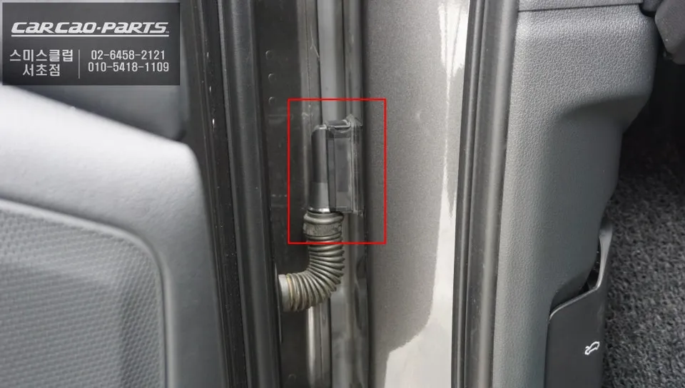 Audi Q7 oem options - Audi Q7 OEM Options Review: Blind Spot Sensors photo 5