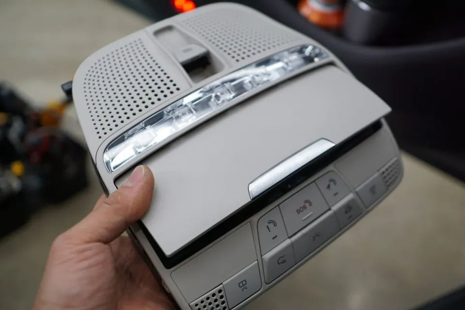 Mercedes-Benz CLS C257 ambient lighting - Mercedes-Benz CLS Ambient Lighting Upgrade Review photo 5