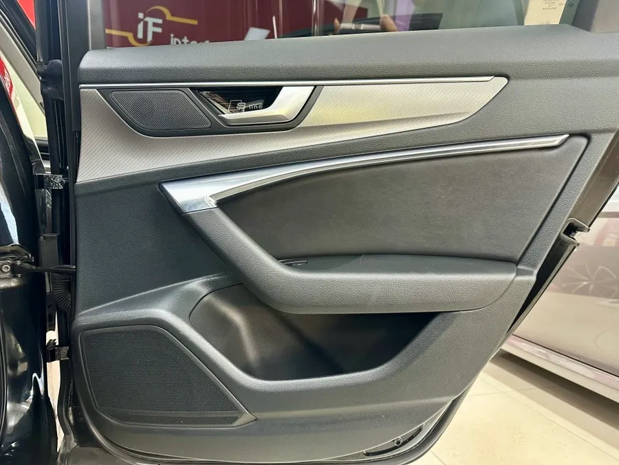 Audi A6 ambient lighting - Audi A6 Ambient Lighting Review: B&O Speaker Upgrade photo 5