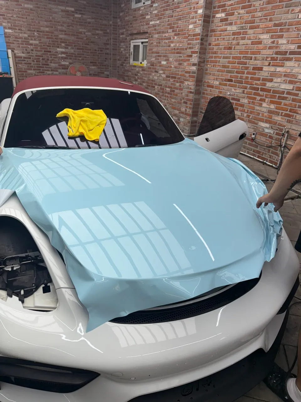 PorscheのPPF施工事例 施工写真 2-1