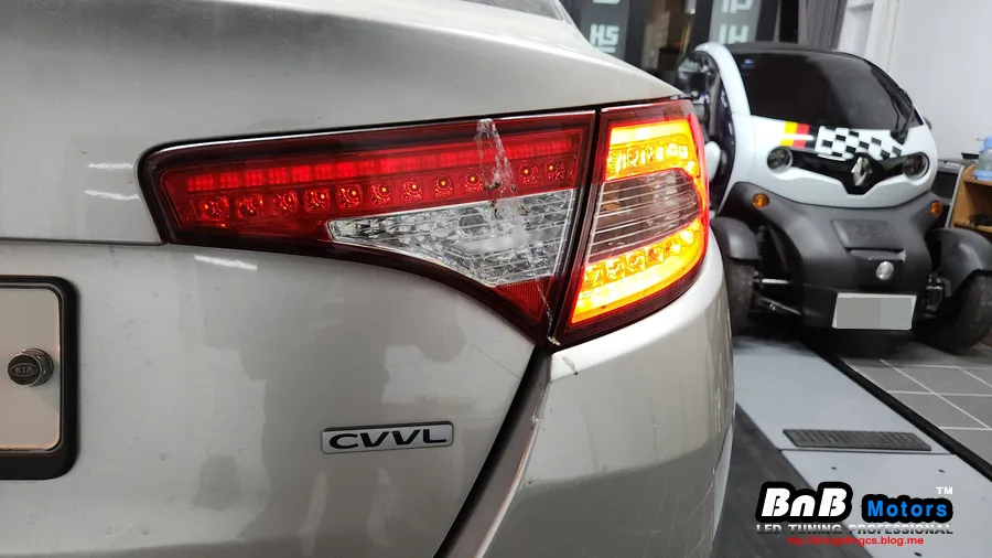 Kia K5 1st Gen lighting upgrade - Kia K5 1st Gen LED Taillight Repair Review - Restored Lighting photo 3