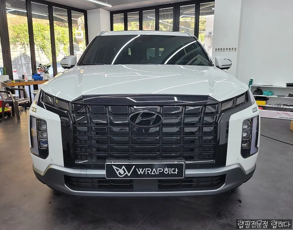 Hyundai Palisadeのカーラッピング事例|費用目安・仕上がり 施工写真 1-1