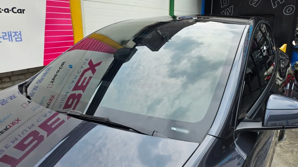 Tesla Model Y PPF施工事例|費用目安と仕上がり 施工写真 3-2